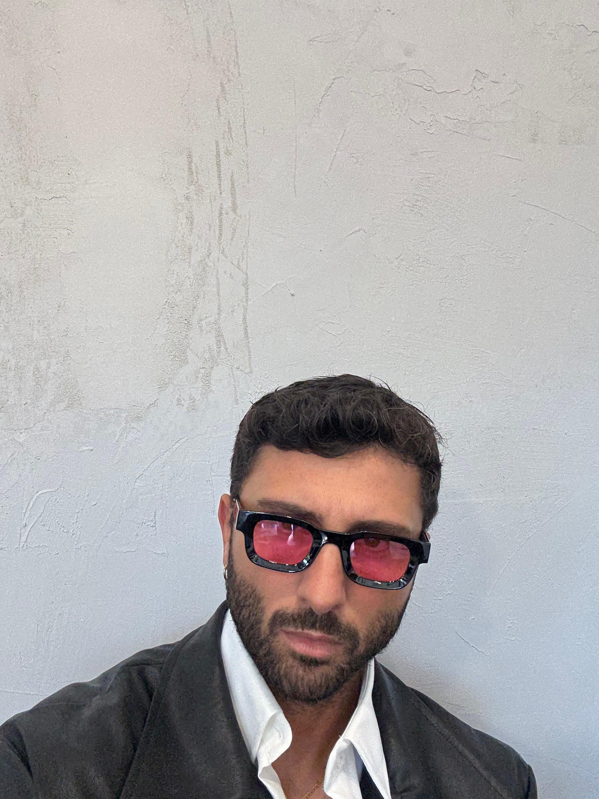 SUNGLASSES 8