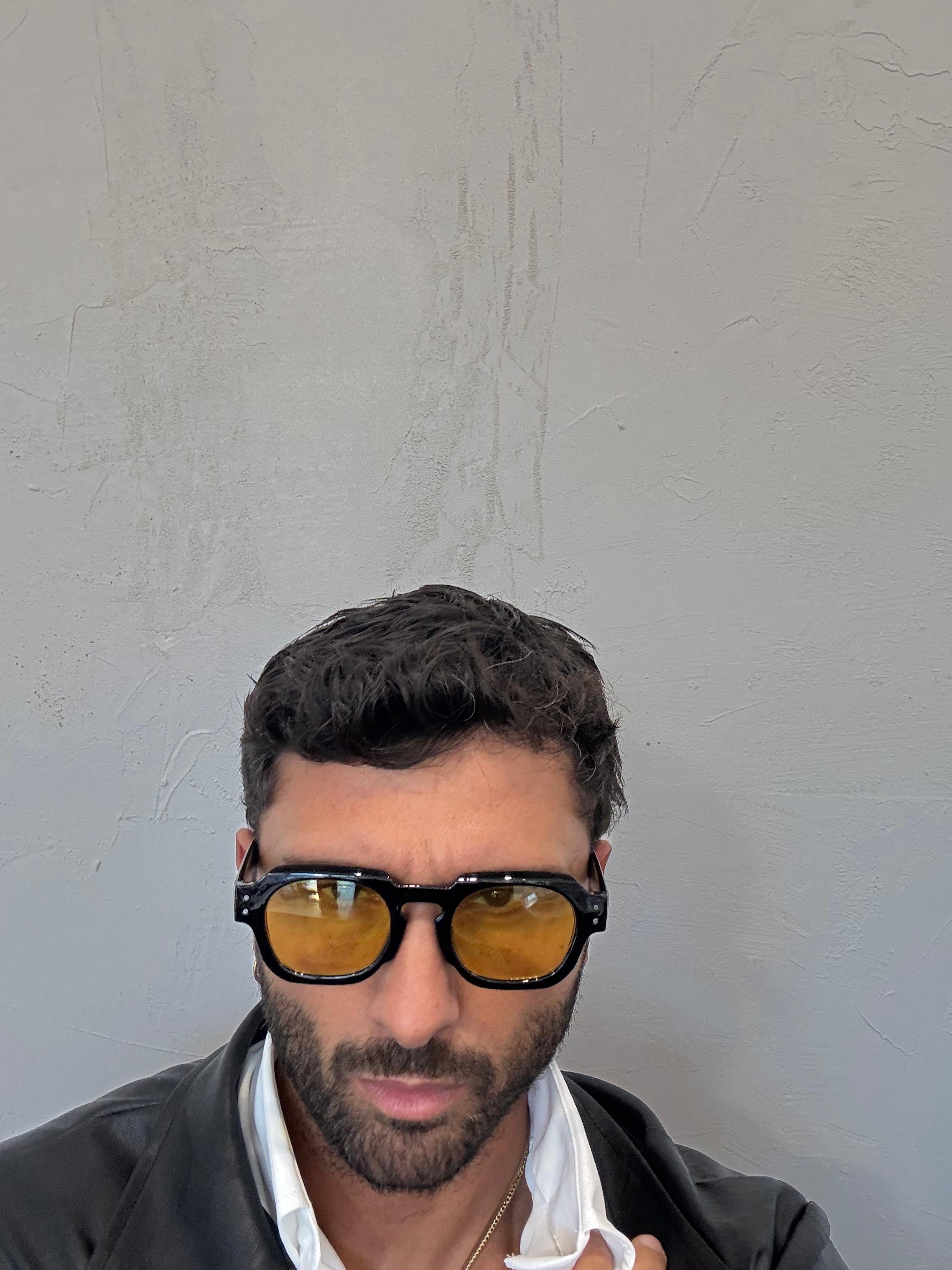 SUNGLASSES 1