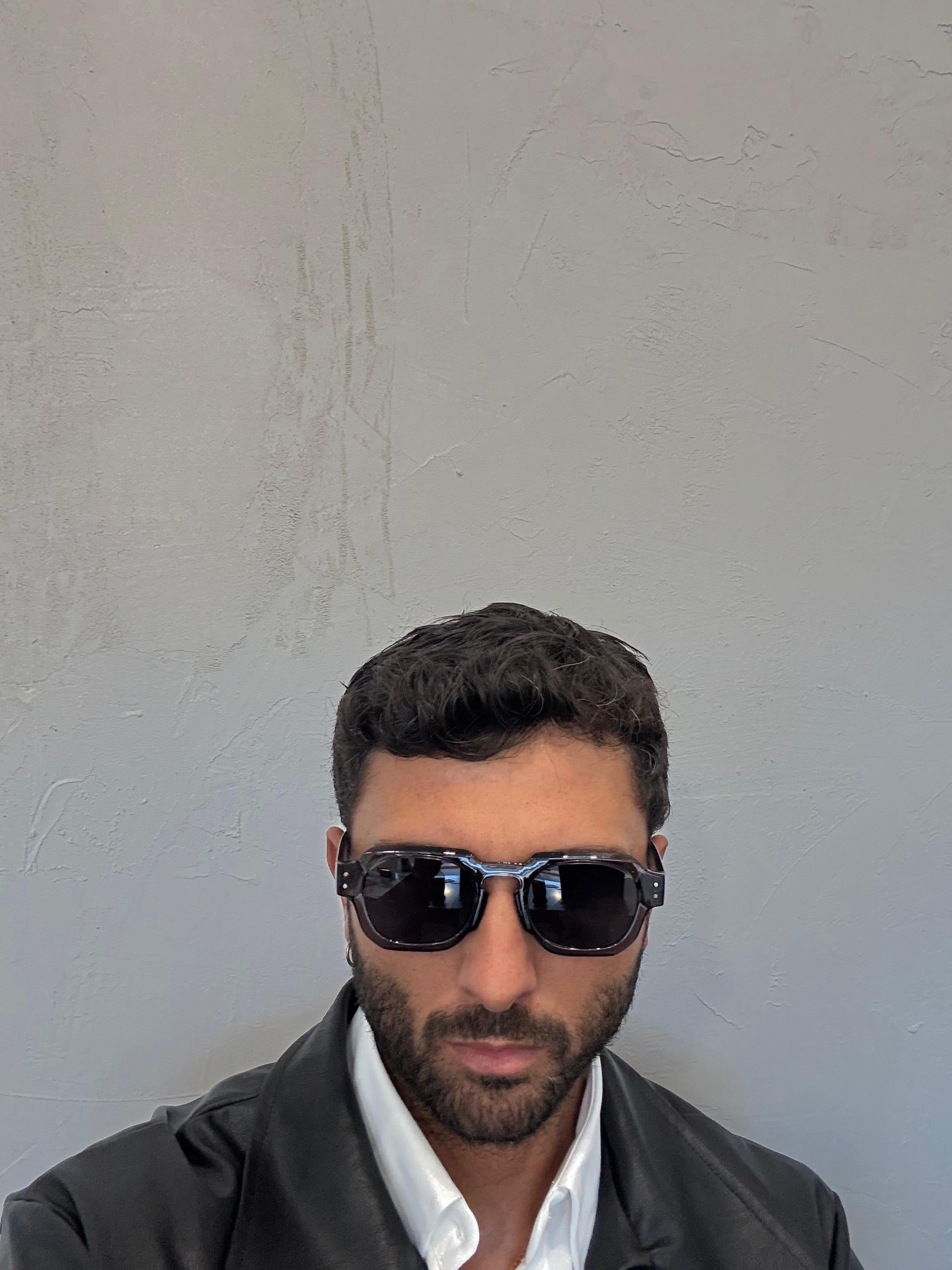 SUNGLASSES 11