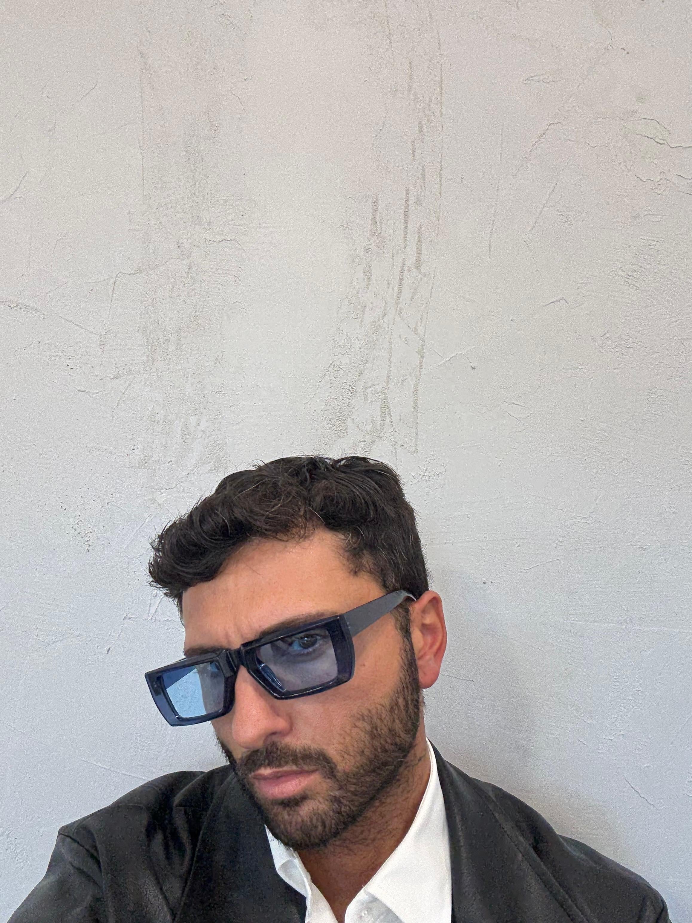 SUNGLASSES 7