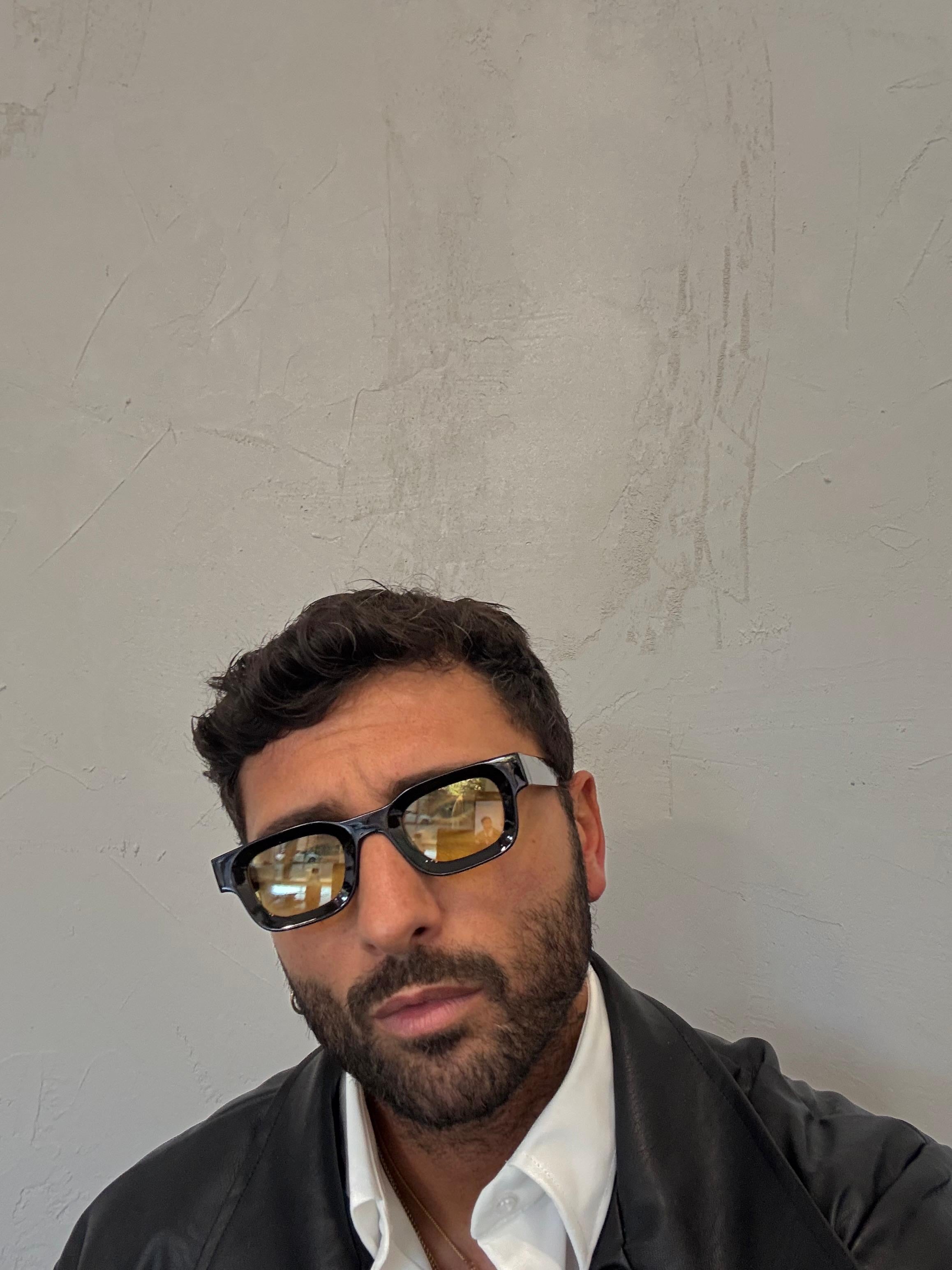 SUNGLASSES 14