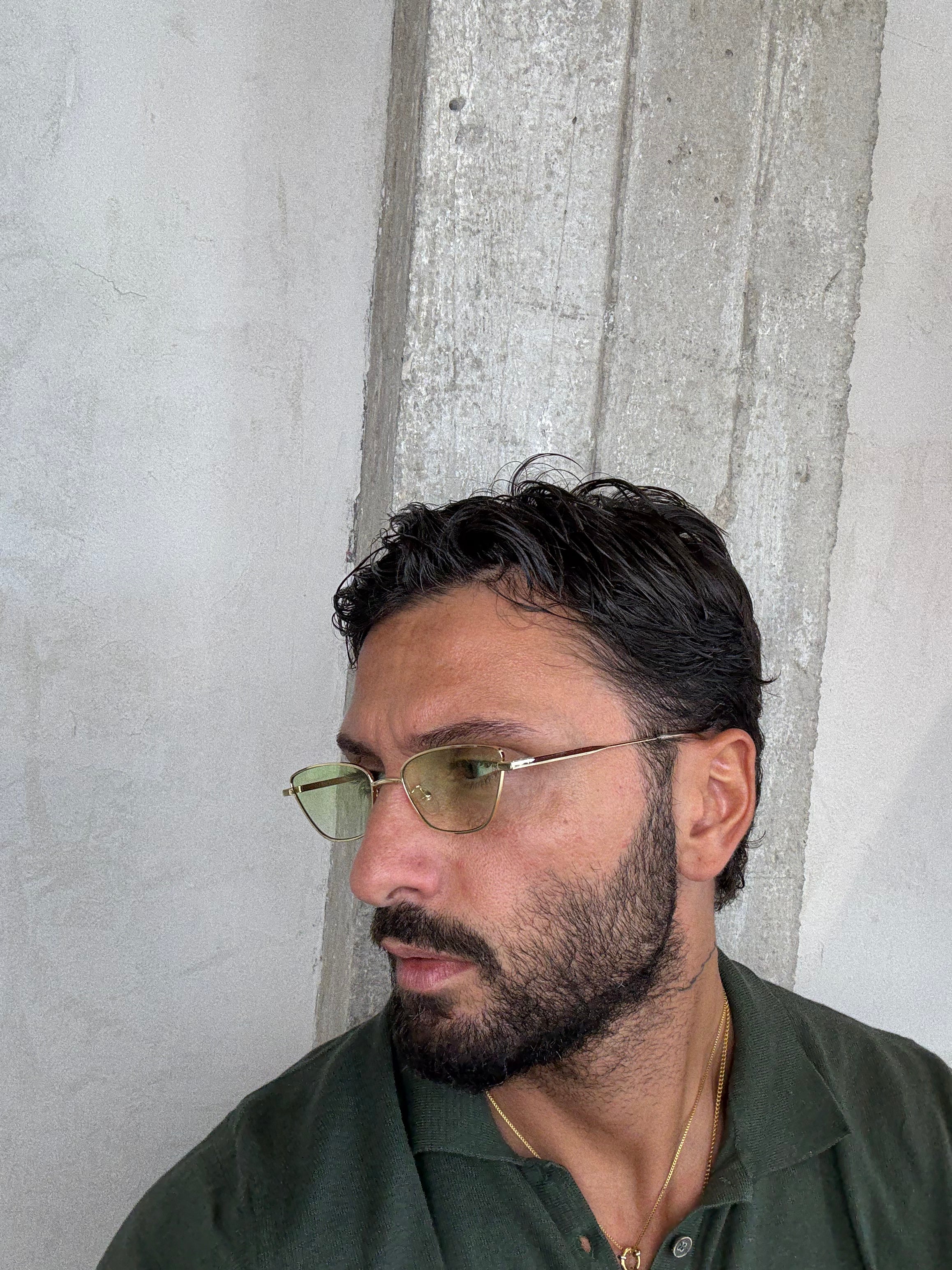 SUNGLASSES 18