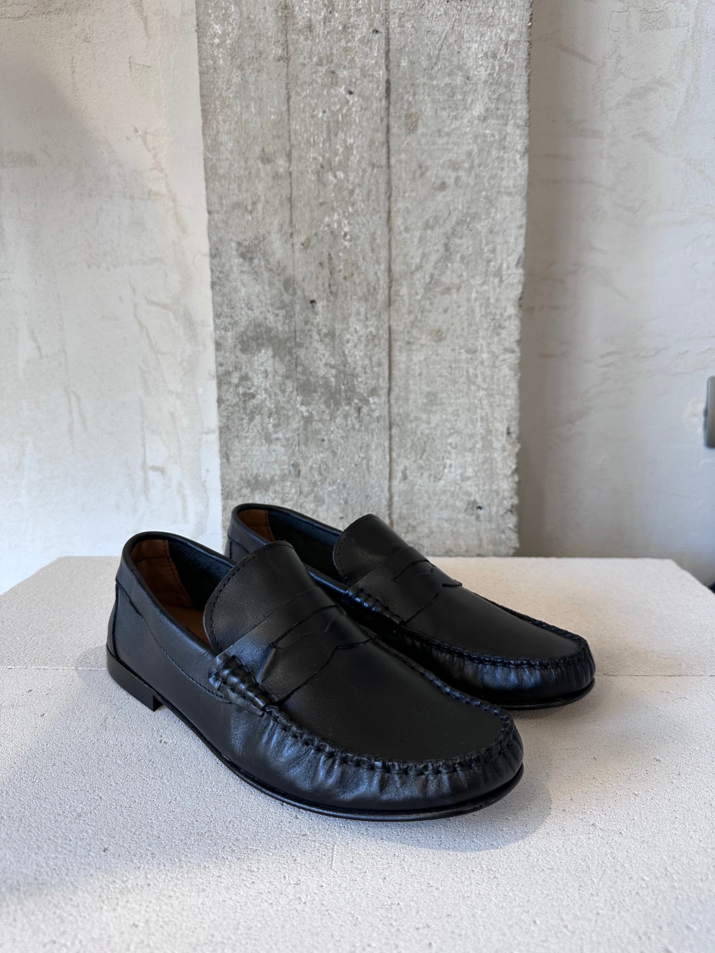 MOCASSINI LOAFER PELLE NERA