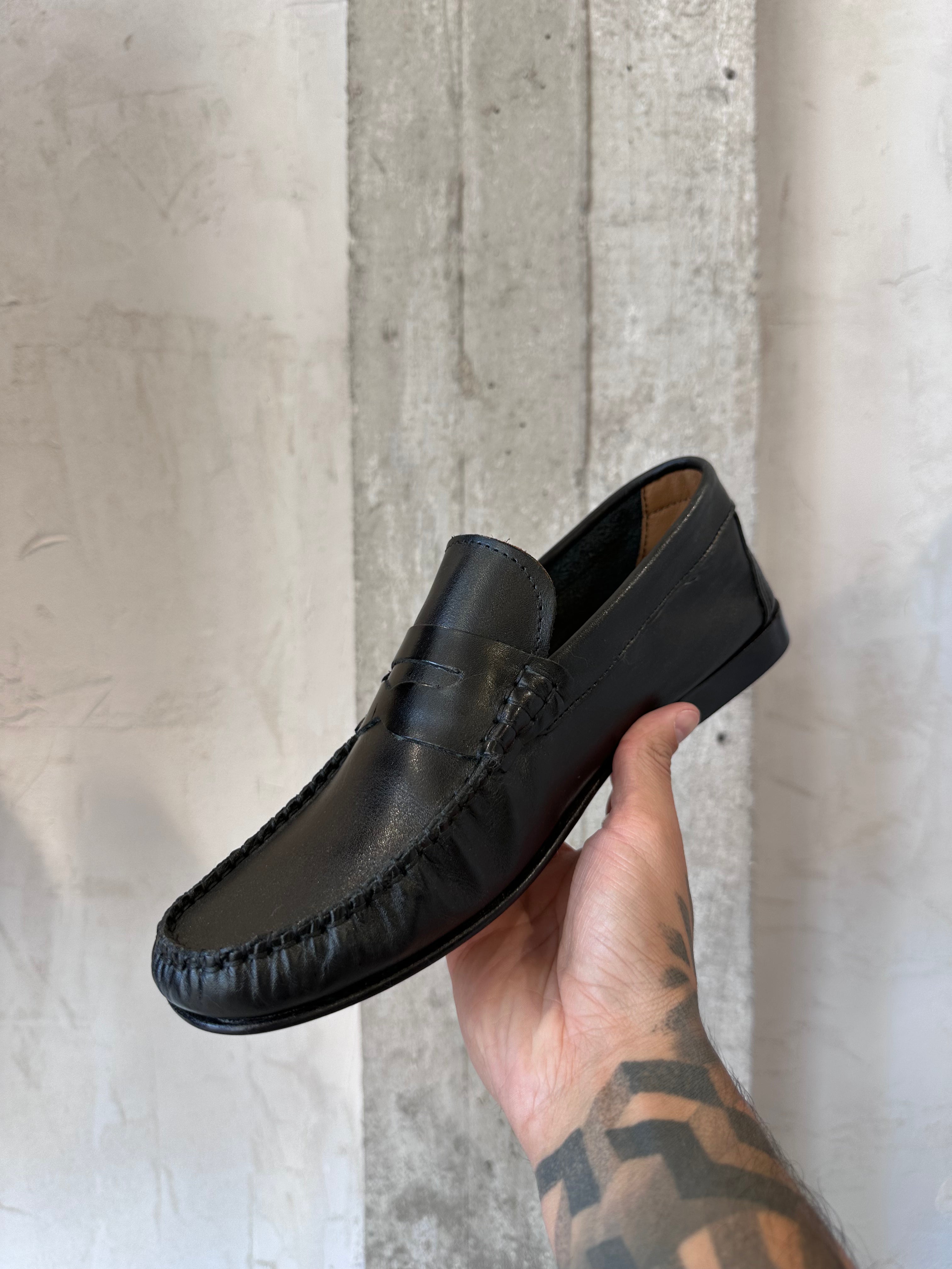 MOCASSINI LOAFER PELLE NERA