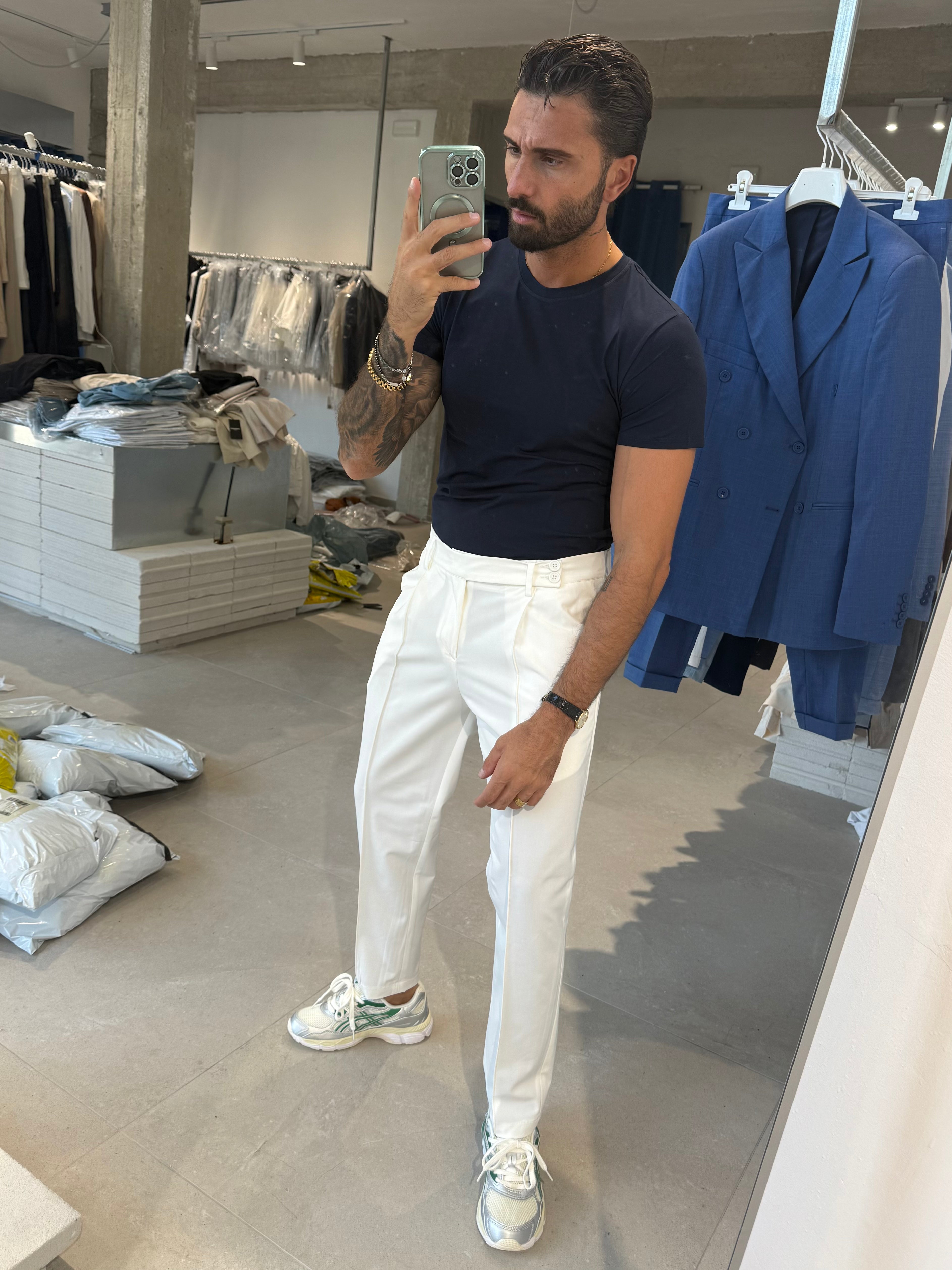 T-SHIRT FIT