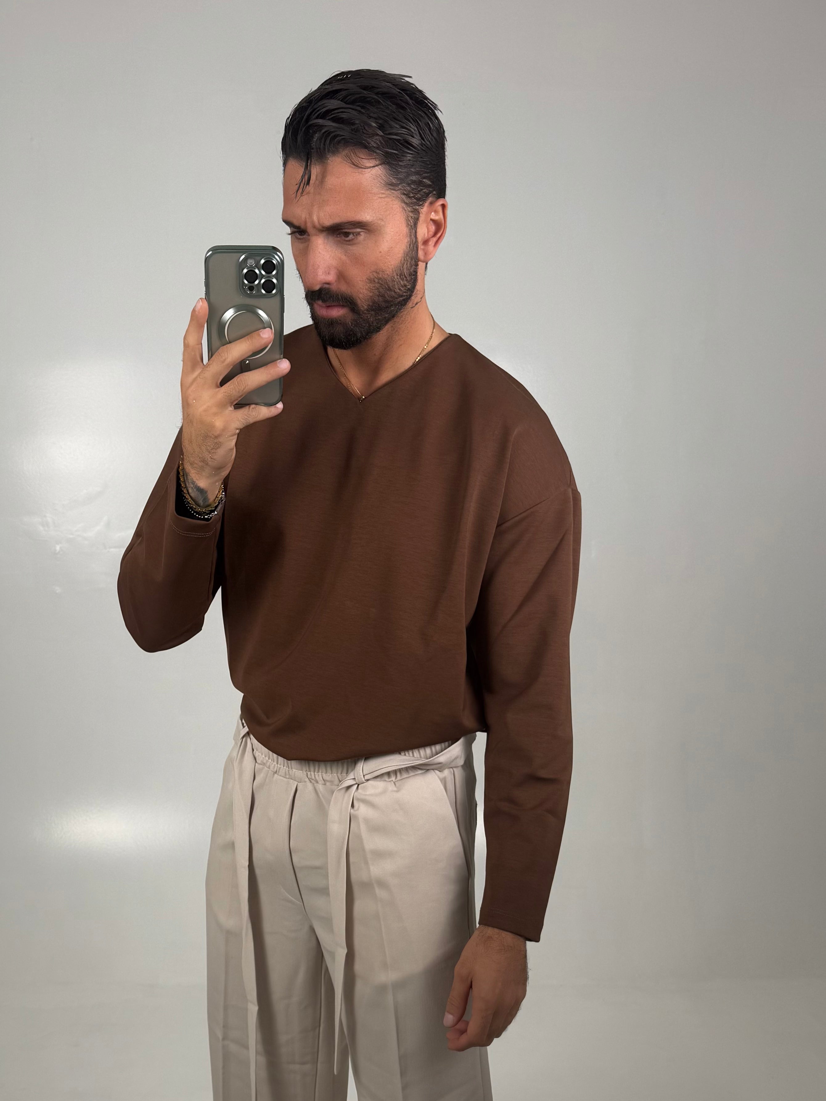 MAGLIA SCOLLO A V PUNTO MILANO